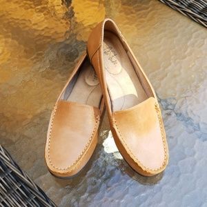 Tan Stitched Detail Loafer